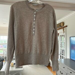Everlane Gray Cashmere Sweater